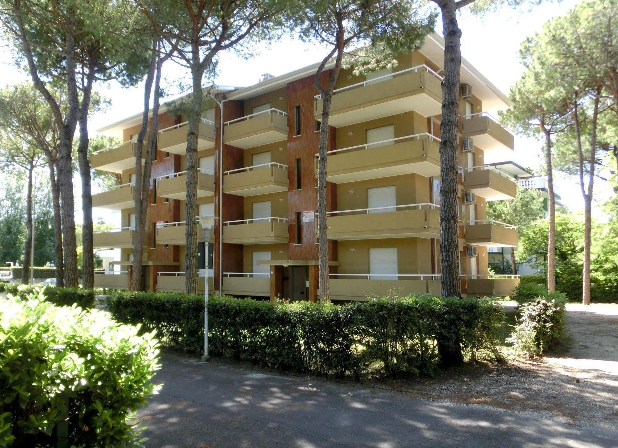 Michelangelo Beach Lignano Sabbiadoro Exterior photo